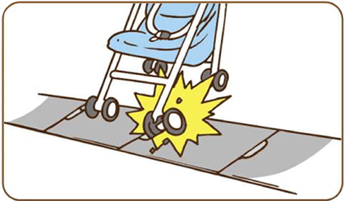 溝にはまってベビーカーの車輪が壊れてしまった!