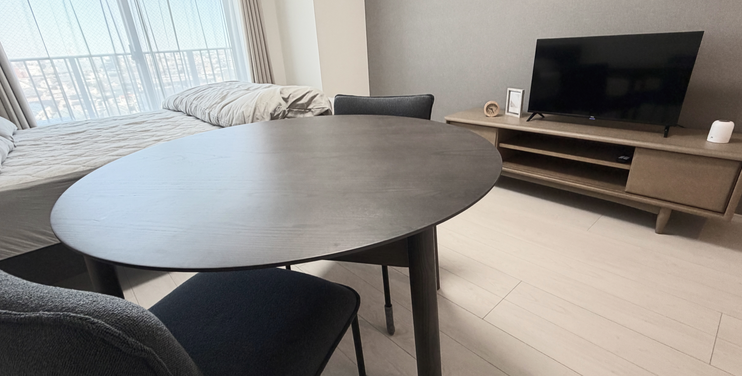 プライベートルームでくつろぐ産後ケアの様子